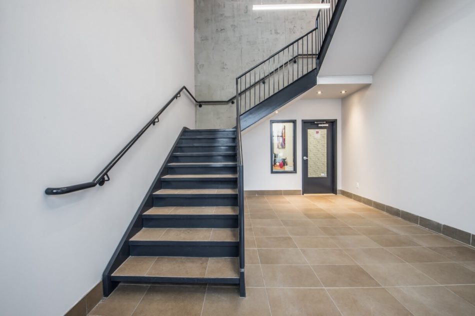 Belmon Entrance Hall - Commercial | RenoAssistance