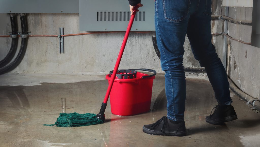 Infiltrations d’eau et inondations dans la maison : quoi faire pour prévenir les dommages et comment se protéger?  